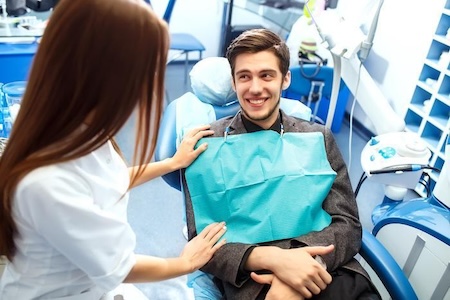 A Dentist near you in Aliso Viejo and Laguna Niguel with her satisfied patient at her dental clinic. An unhealthy smile can significantly impact your overall health, but with positive action, you can take control today. At our dentist office, our trusted family dentistry near you offers comprehensive care to keep your family smiling and healthy.